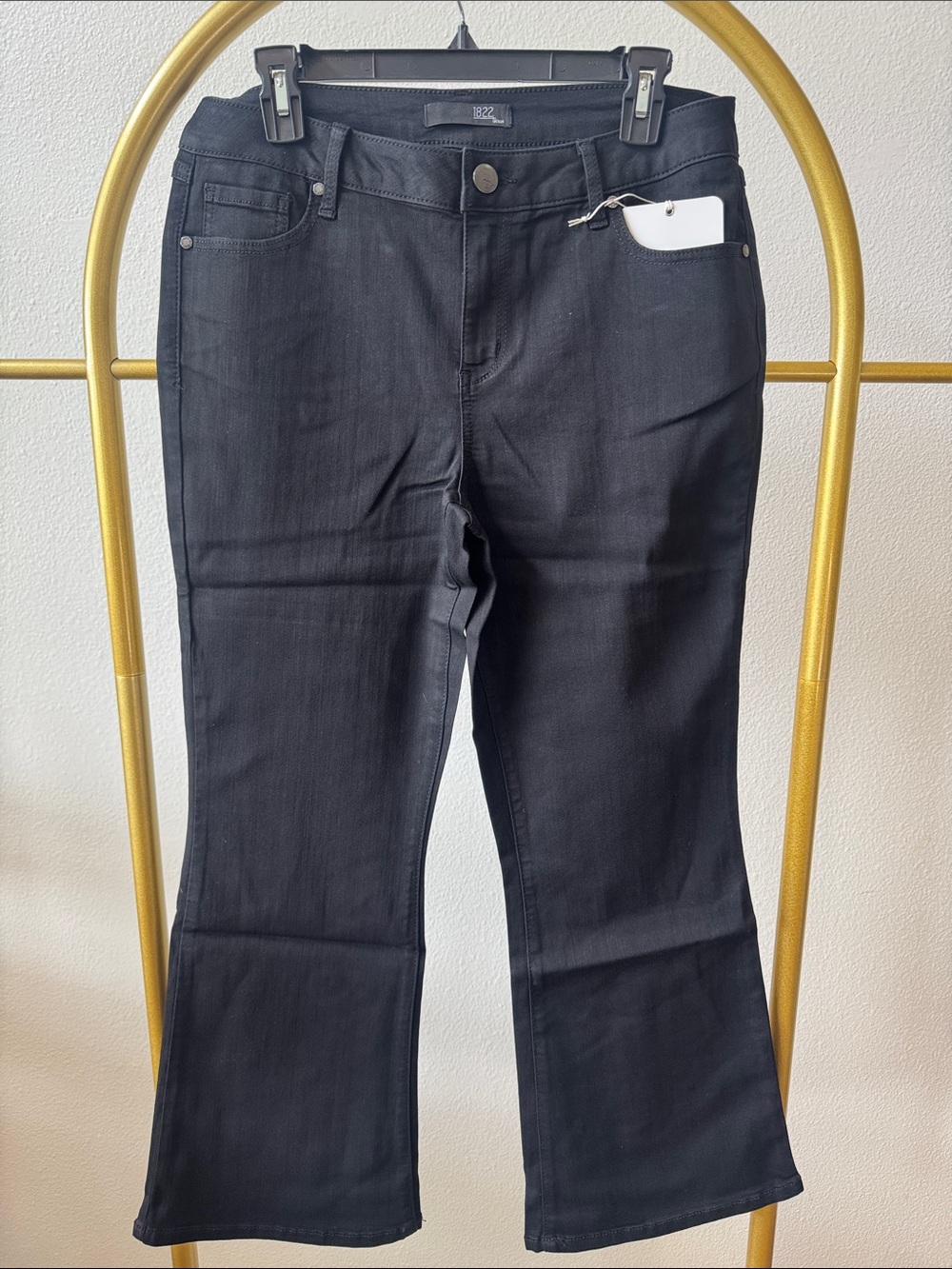 1822 Denim Black Flared Jeans - Classic Five-Pocket Style
